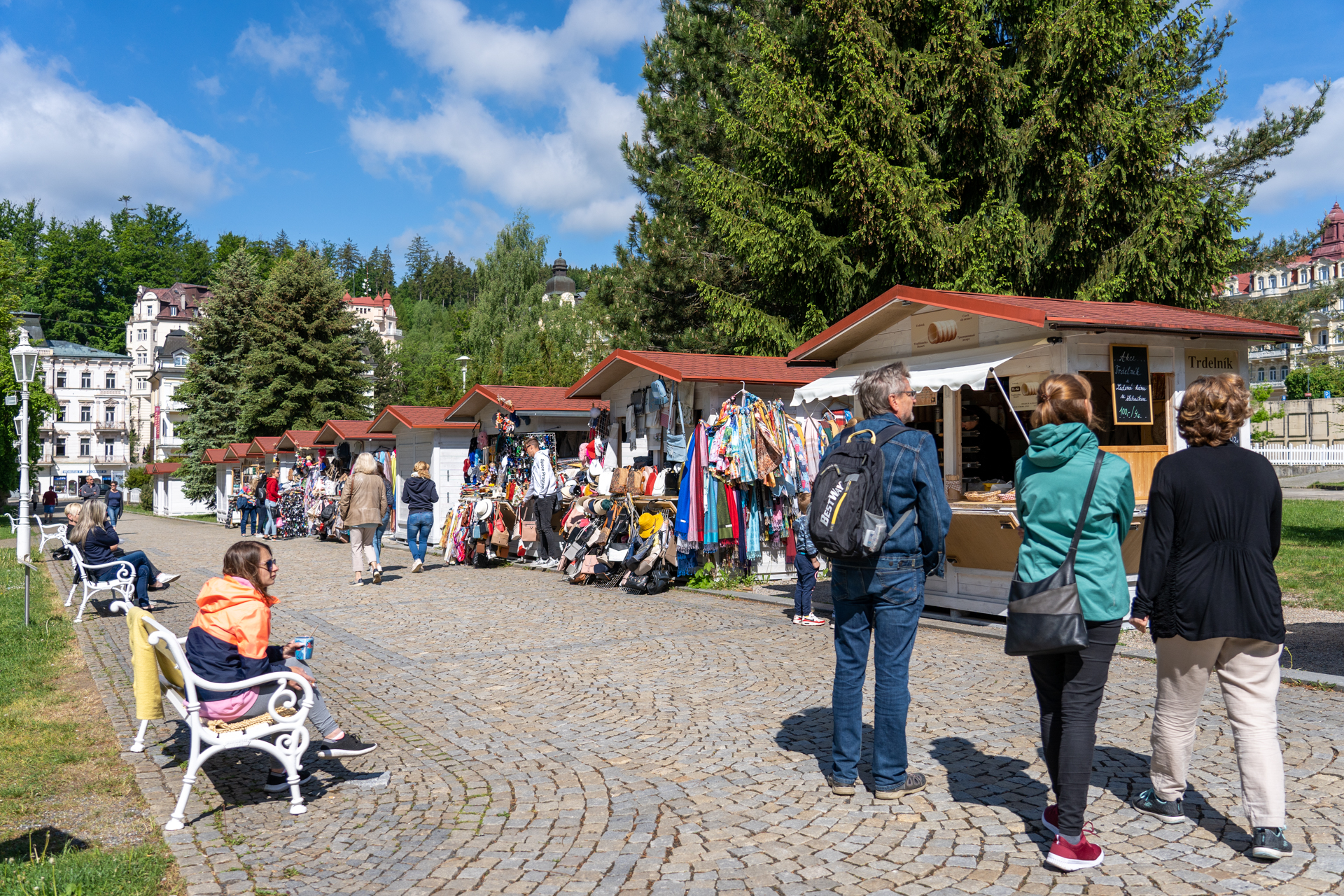 ゲーテにショパン、カフカ、シュトラウスなども保養に訪れたというマリアーンスケー・ラーズニェ。緑が豊かで滞在しているだけでも健康になれちゃいそうな美しい街でした