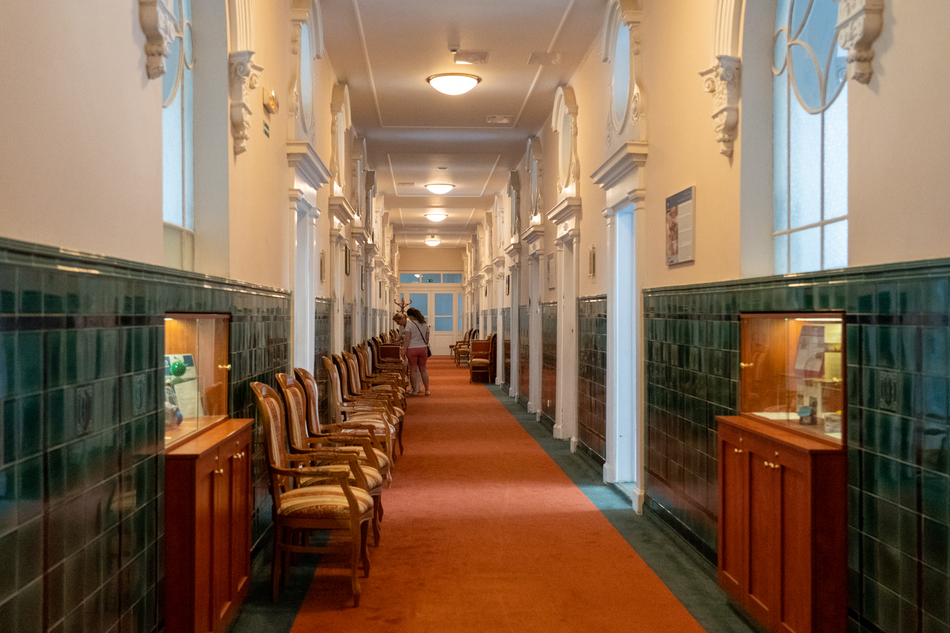 迷路地下通路マップ。こんな通路をとおったり、たまに飲泉所があったり。ゲストはここをバスローブ姿で行き来します