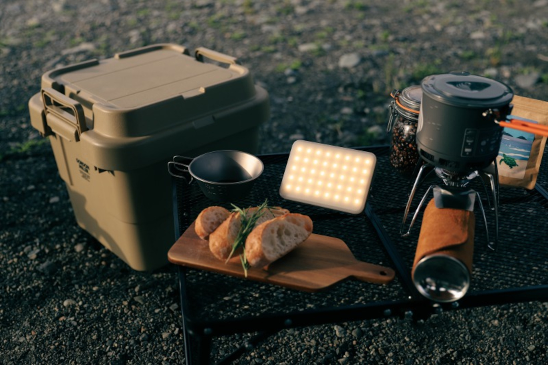 オウルテックの新ブランド「ebi」の「大光量/大容量LEDランタン」が発売