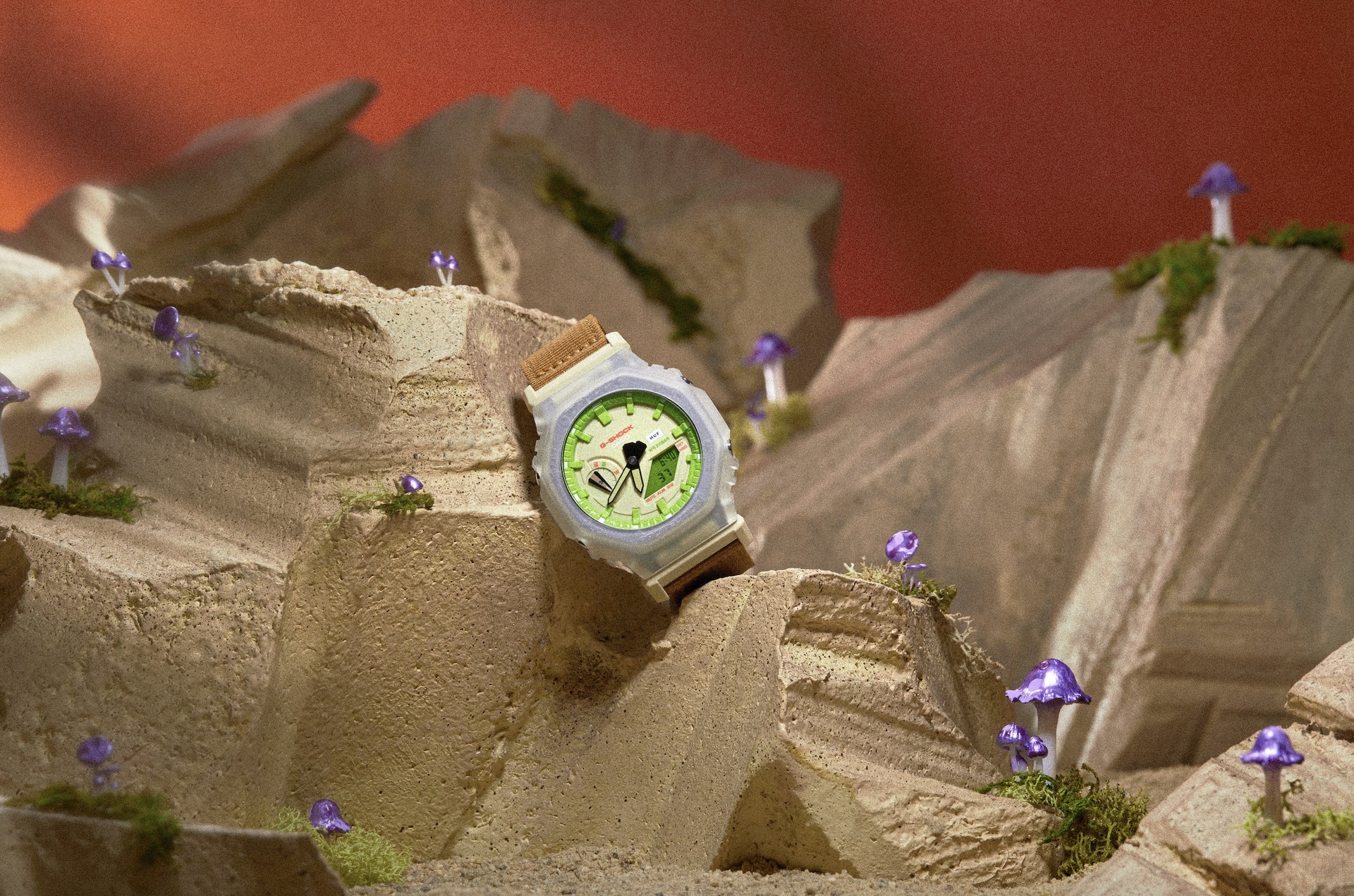 G-SHOCKからHUF20周年を記念したコラボモデルを発売する