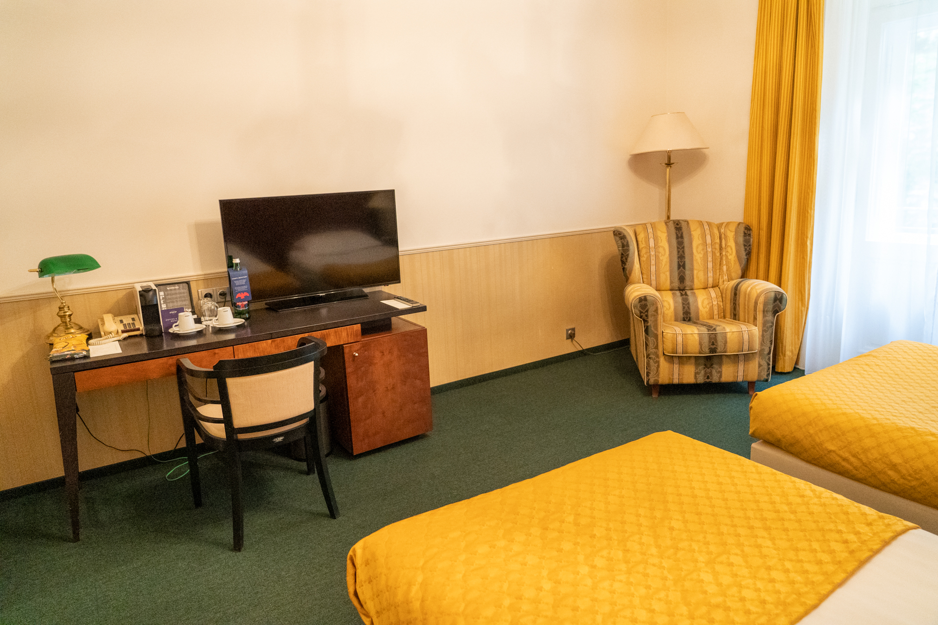 1877年に建てられたというパークサイド。古さが若干感じられましたが、長い歴史もしっかりと感じられるお部屋でした