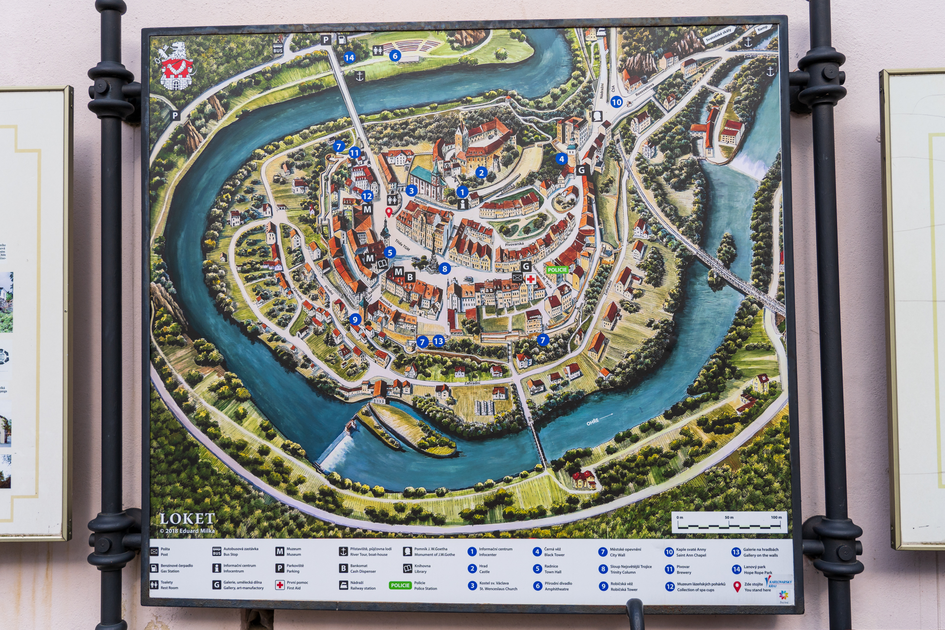 城を空から見た図。川が堀の役割をしているのが分かりますね