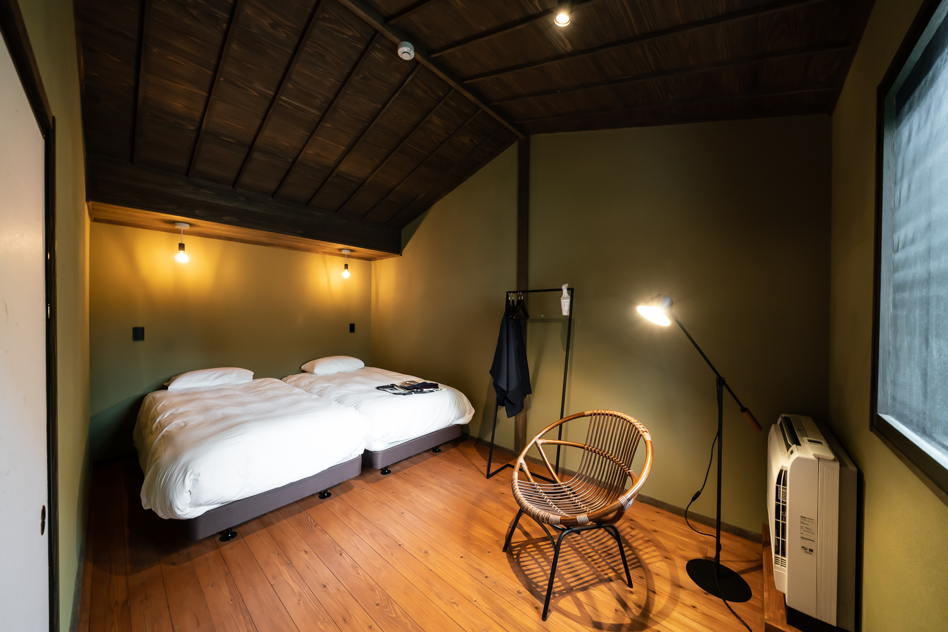 主屋の1階、MARUJU 101号室の寝室