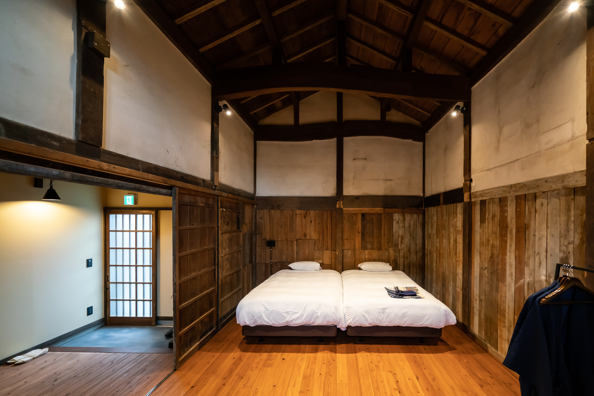 寝室側を見たところ