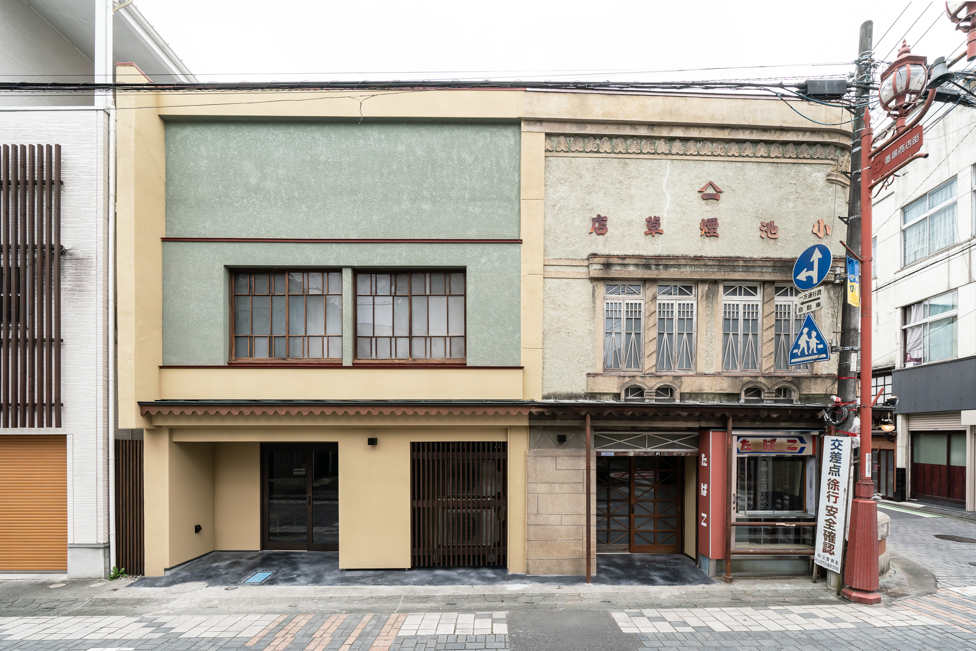 番場通りに面した側面