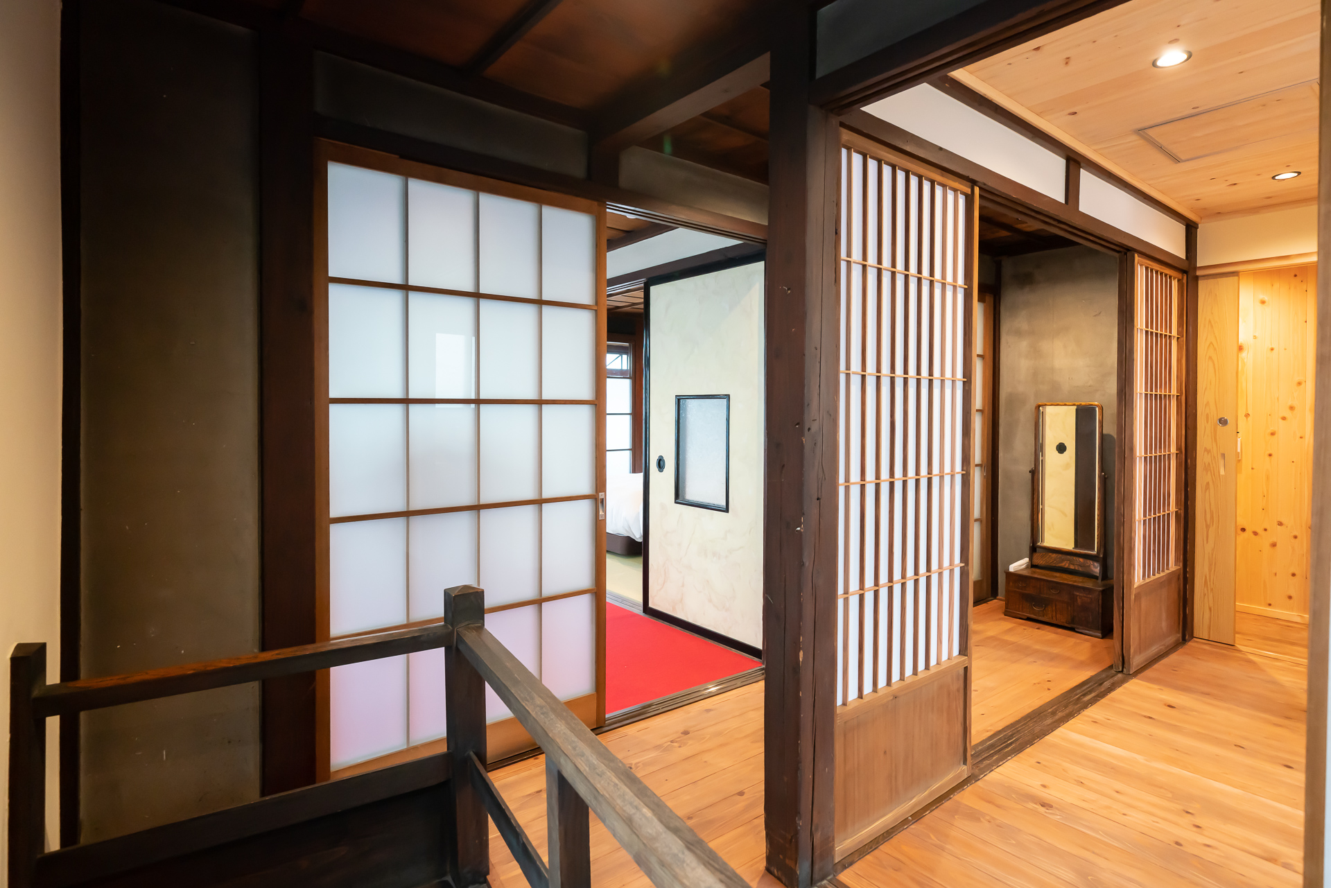 廊下の造りも趣がある