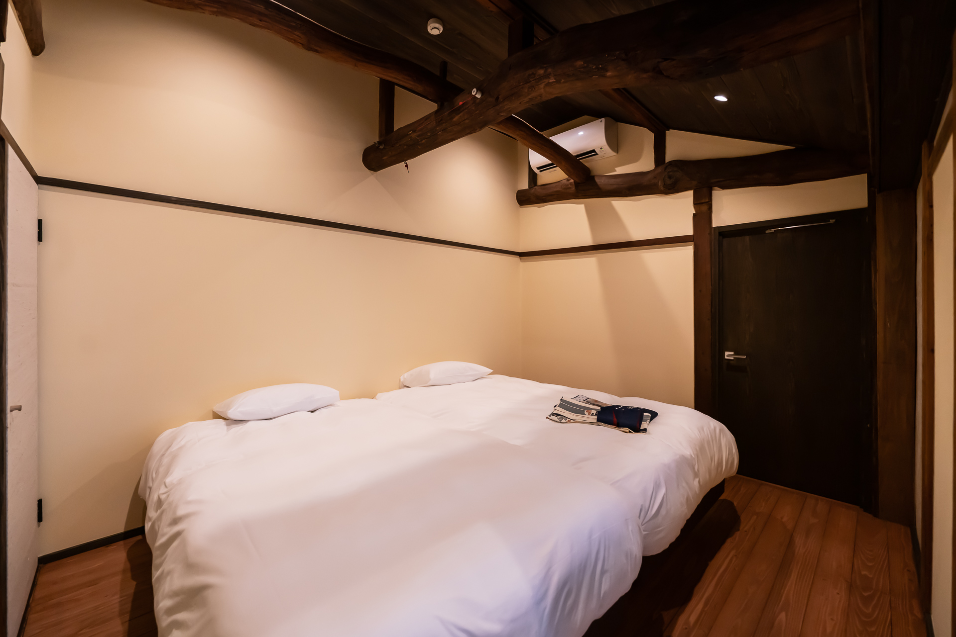 202号室2階の寝室