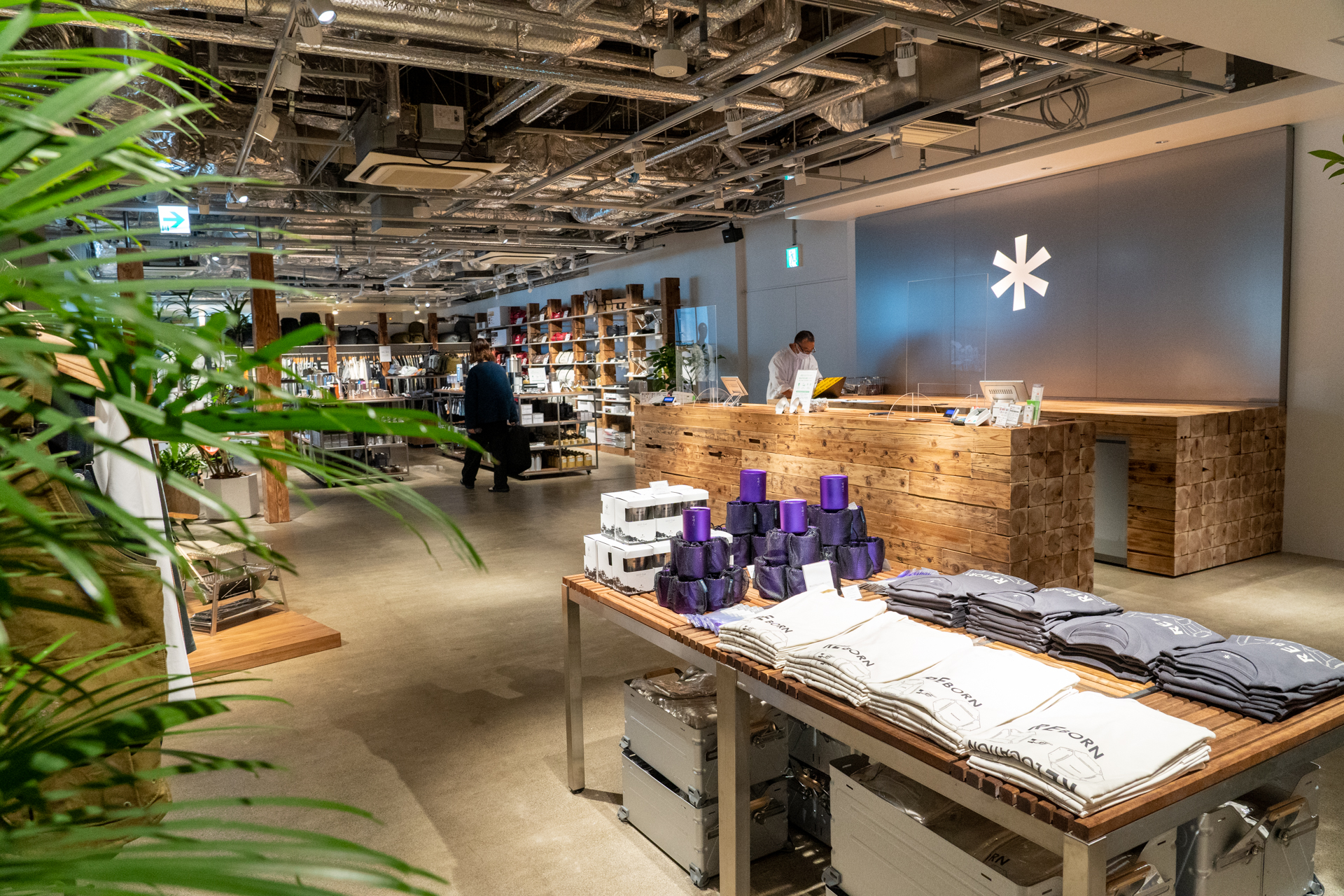 KITTE丸の内に「スノーピークランドステーション東京」がオープンしました