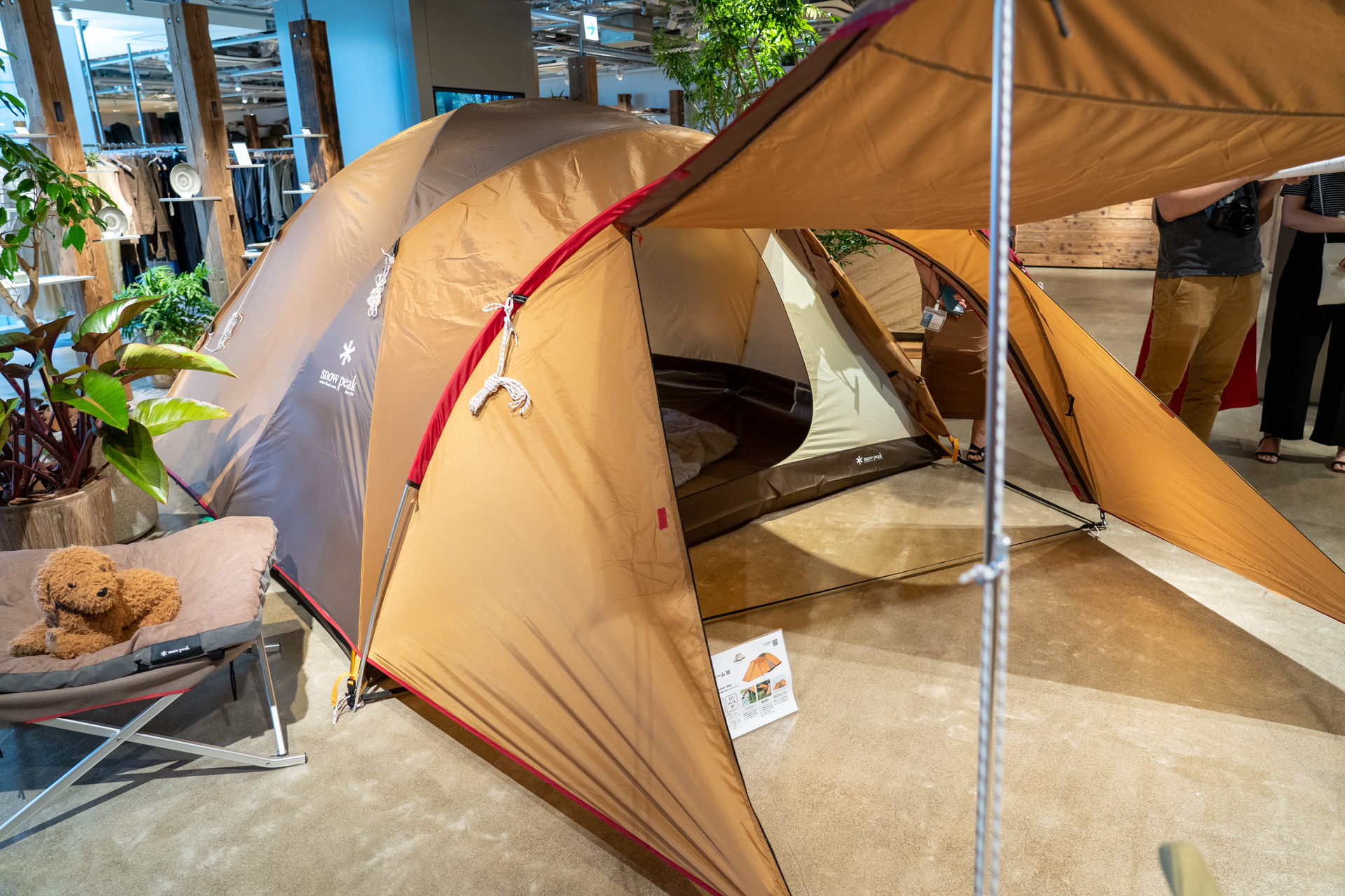 入門用の超ベストセラーテント「アメニティドームM」（4万6200円）