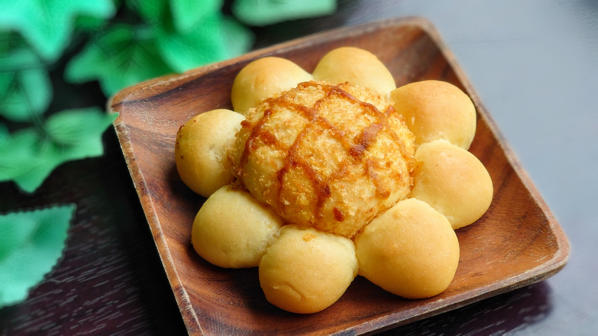 ひまわり型のカレーパン