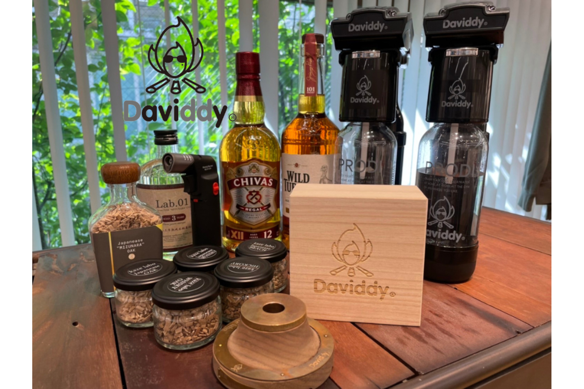 オリジナルロゴ入りアウトドアグッズ