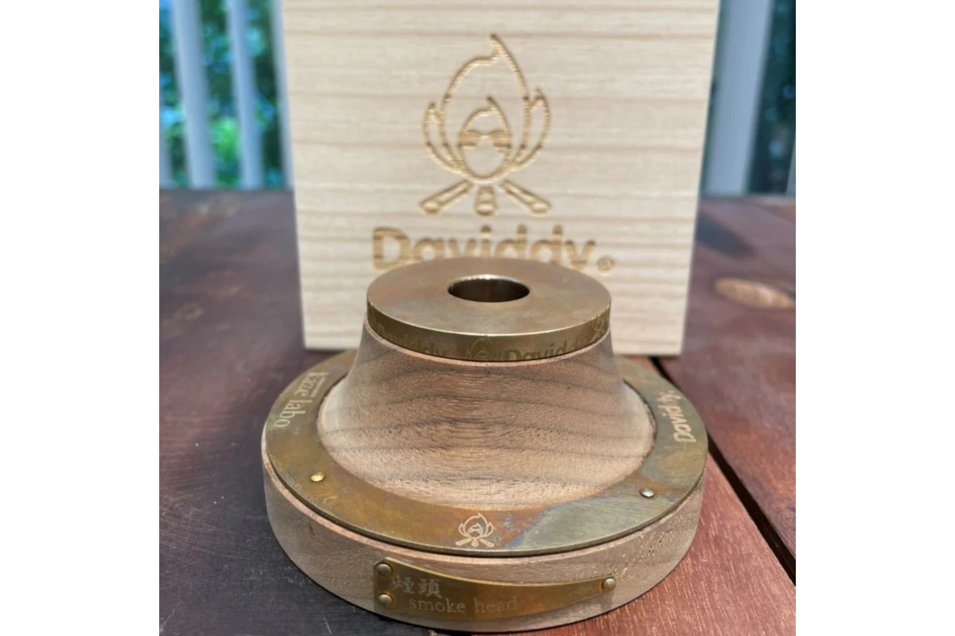 燻す時間、回数、馴染ませる時間によって、風合いを変化させることができる