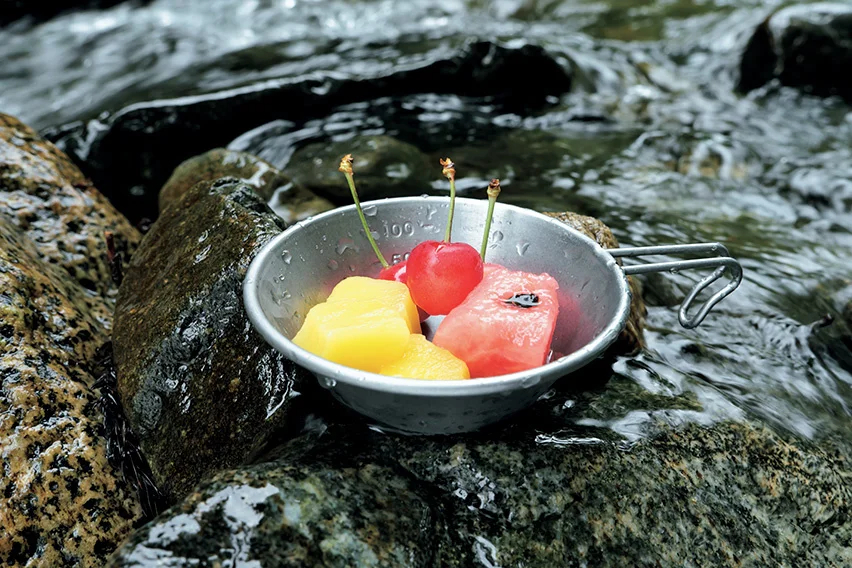 火にかけたり、コップにしたり、食材を取り分けたり