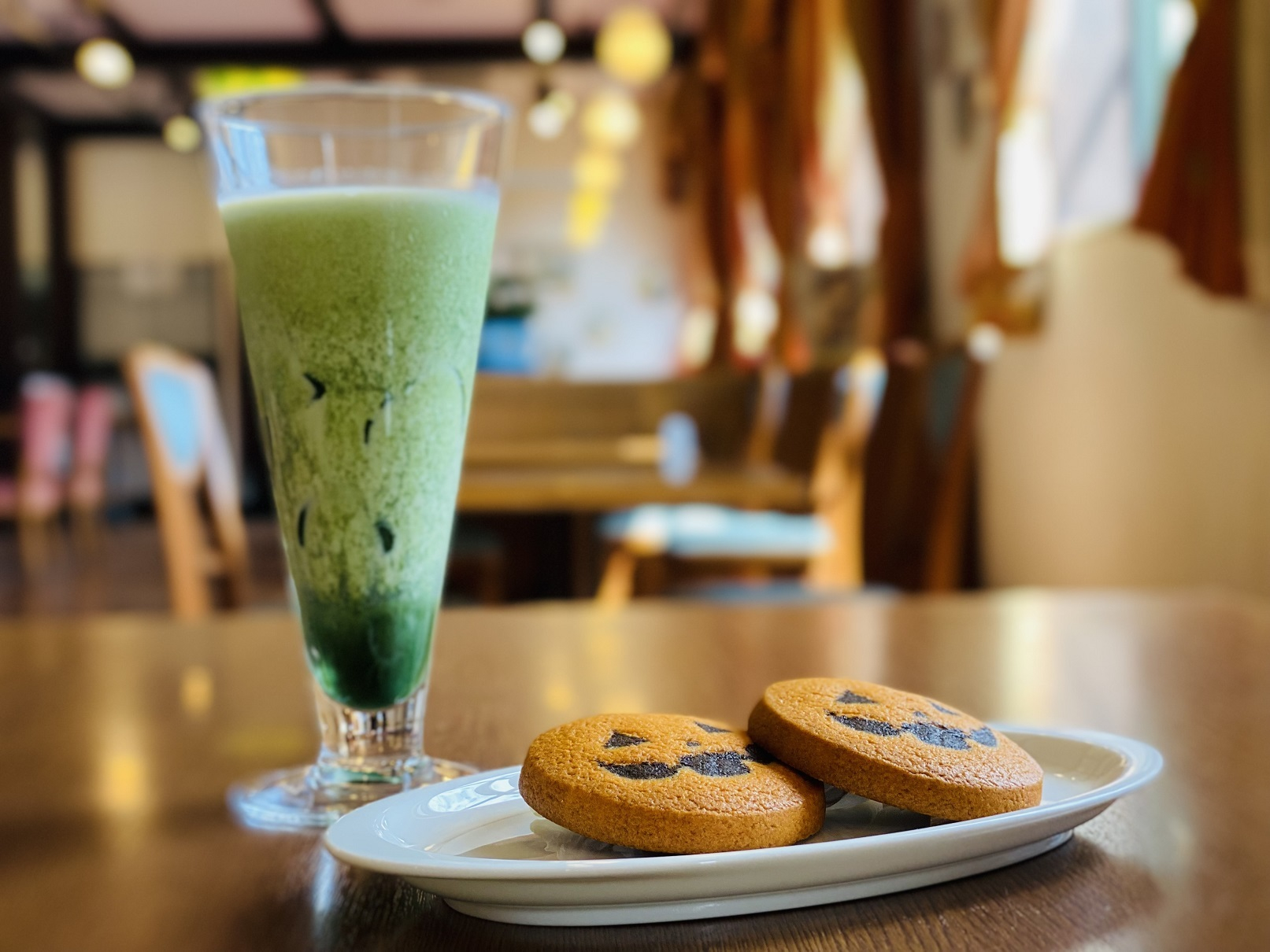 「お～いお茶 宇治抹茶」とコラボした「宇治抹茶氷ラテ」