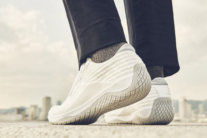 ミズノがドライビングシューズを発売する