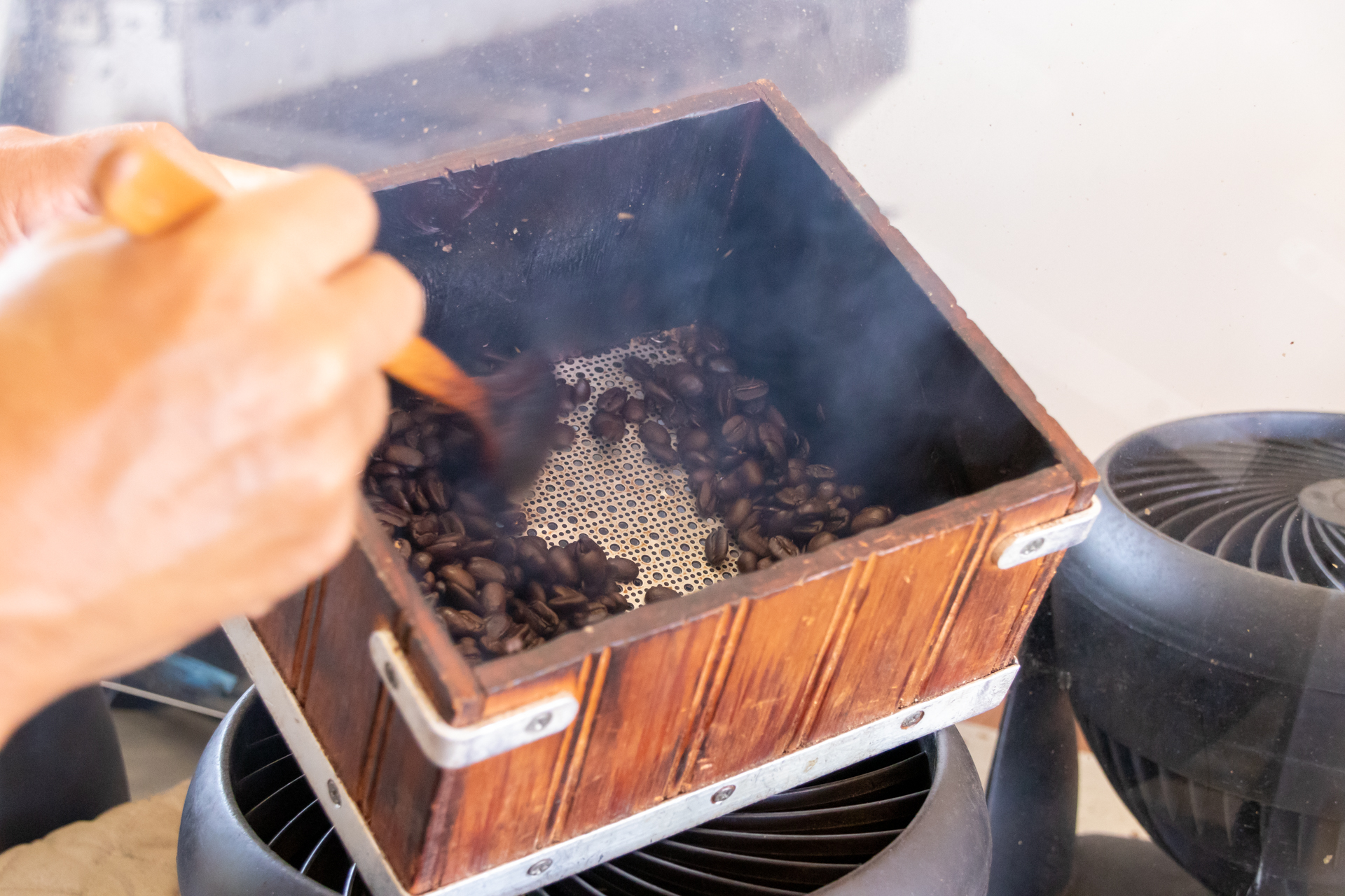サーキュレーターの上で手早く冷やす