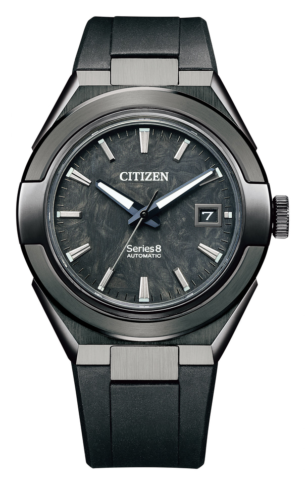 シチズン、「CITIZEN Series8」再始動1周年を記念したオールブラックの
