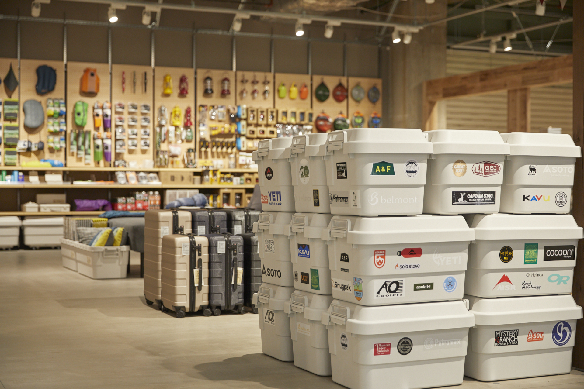 キャンプ用品売り場