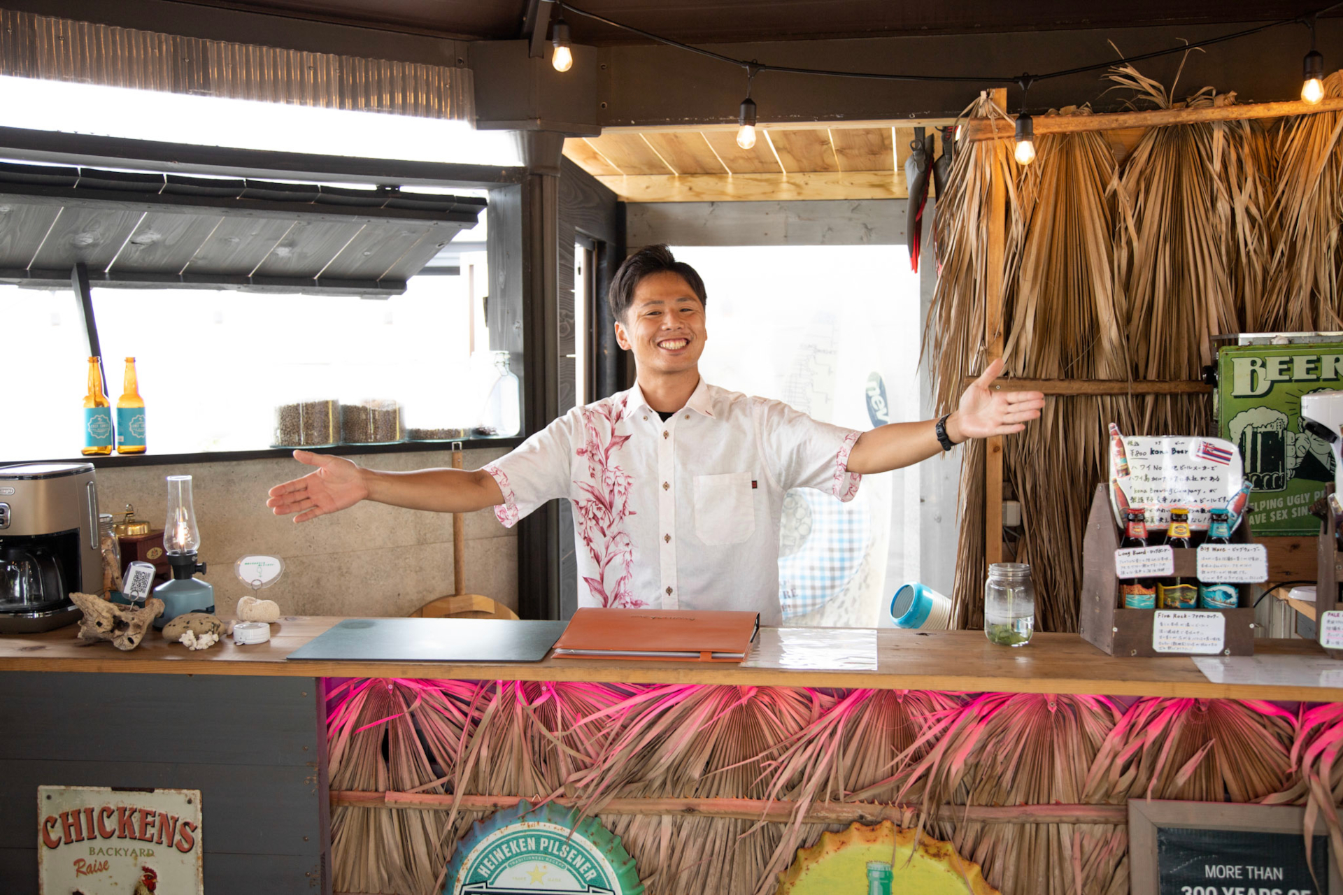 食事は茨城の美味しい野菜とカナダ産ビーフステーキを焚火鉄板グリルで焼き上げるBBQスタイル