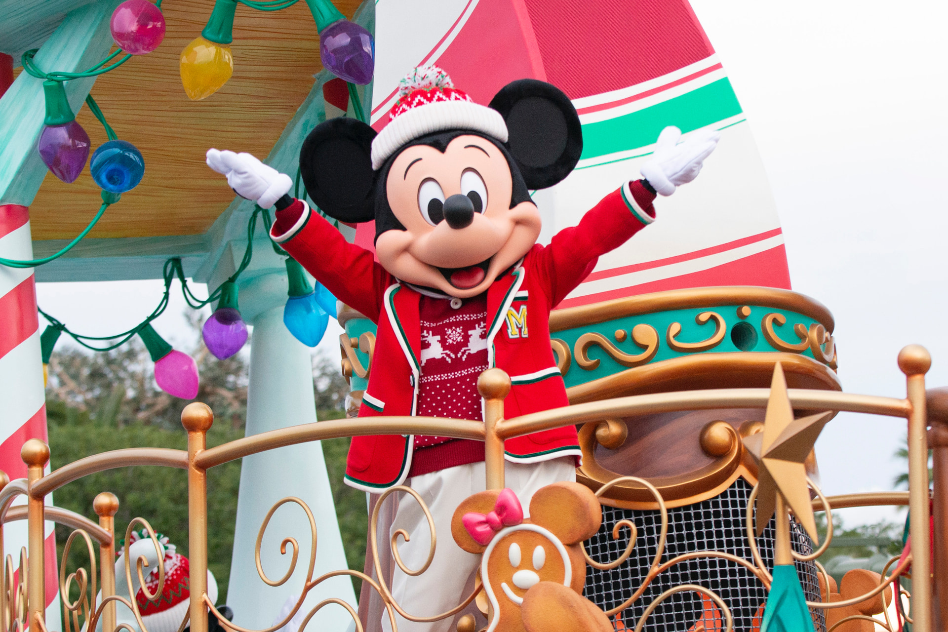 東京ディズニーリゾートは「ディズニー・クリスマス」を3年ぶりに実施する