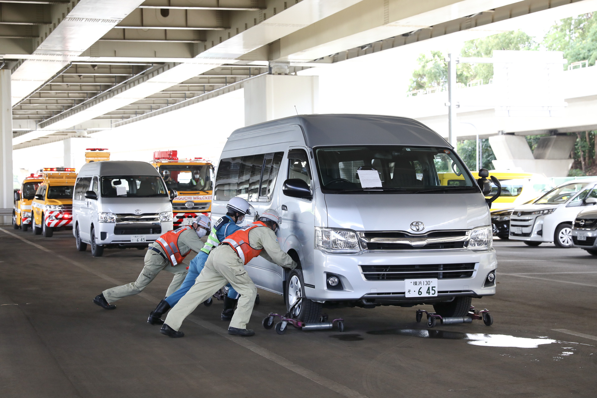 ゴージャッキを使った車両の移動