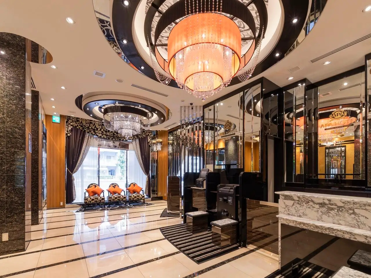 フロント・ロビー