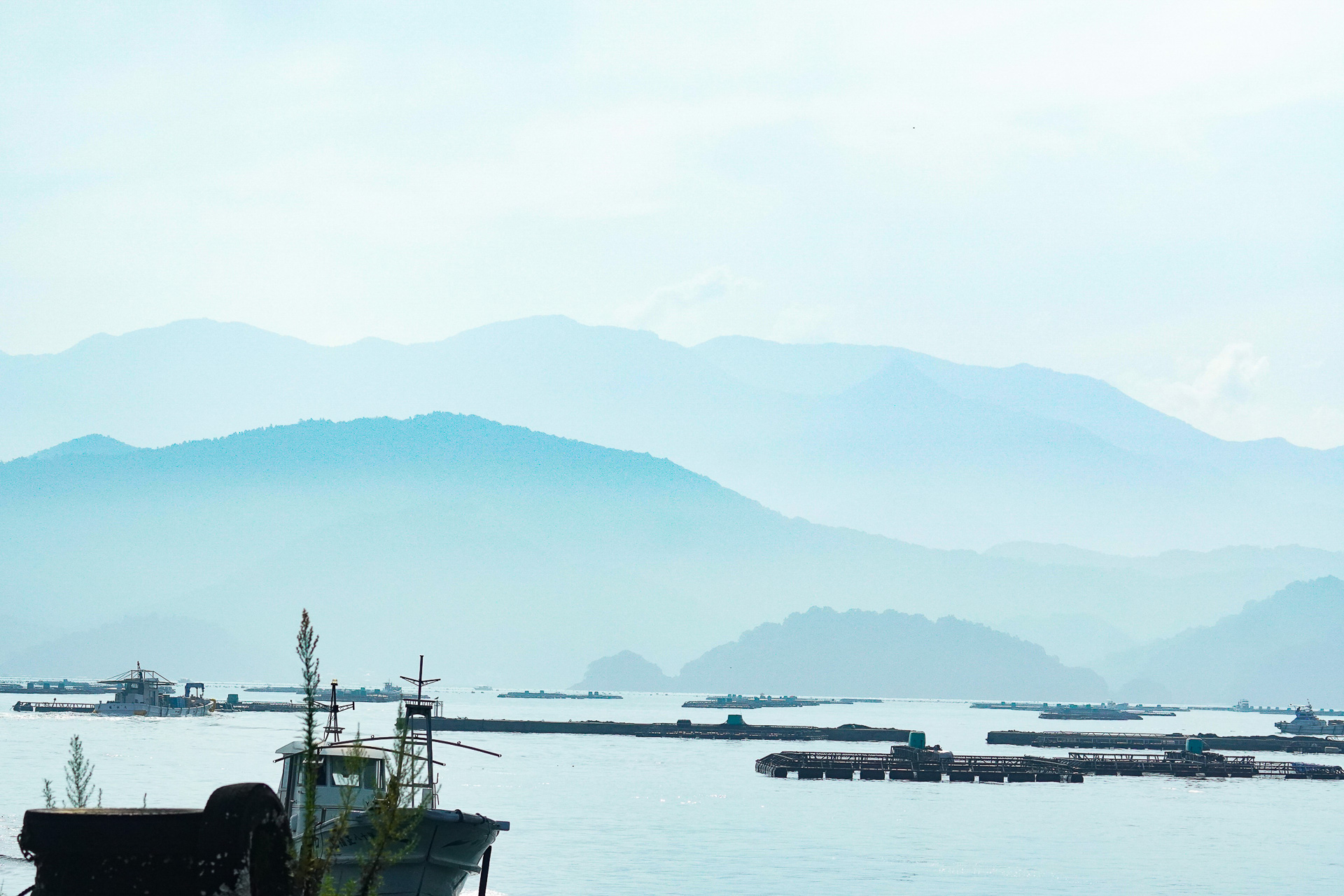 とても美しいリアス式海岸が続く