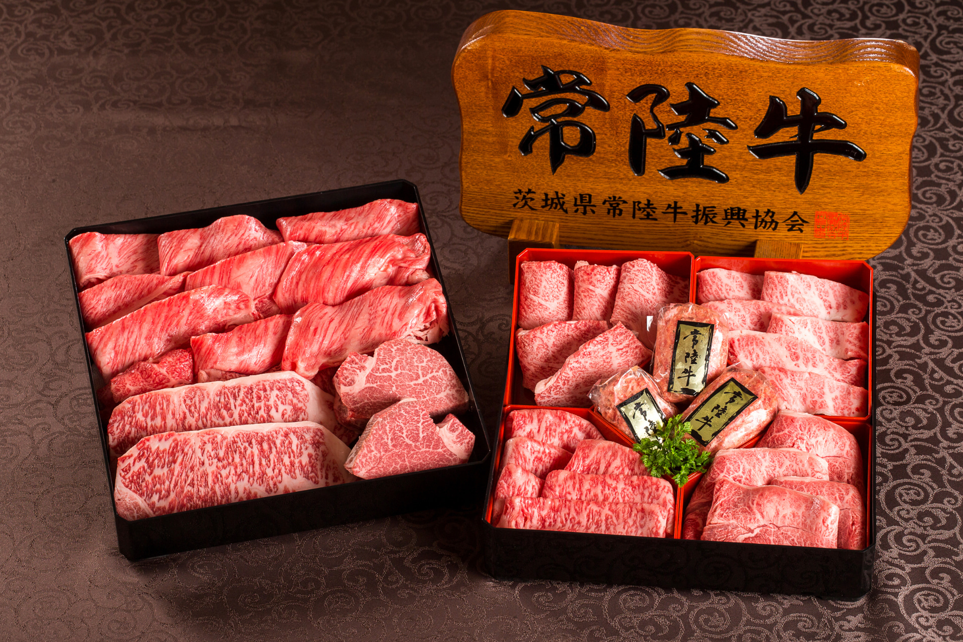 「プレミアム・アウトレットの日」を記念し大抽選会を実施する