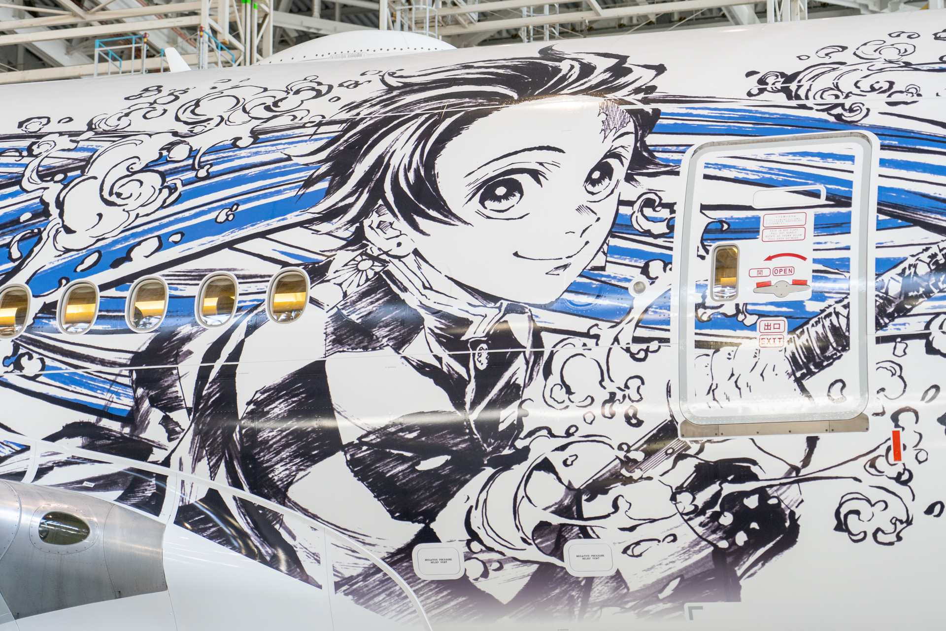 1号機は厳しい表情だった炭治郎、3号機では優しい表情をしている