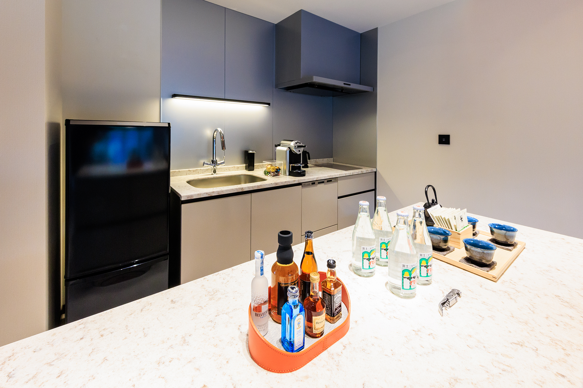 冷蔵庫やキッチンも完備