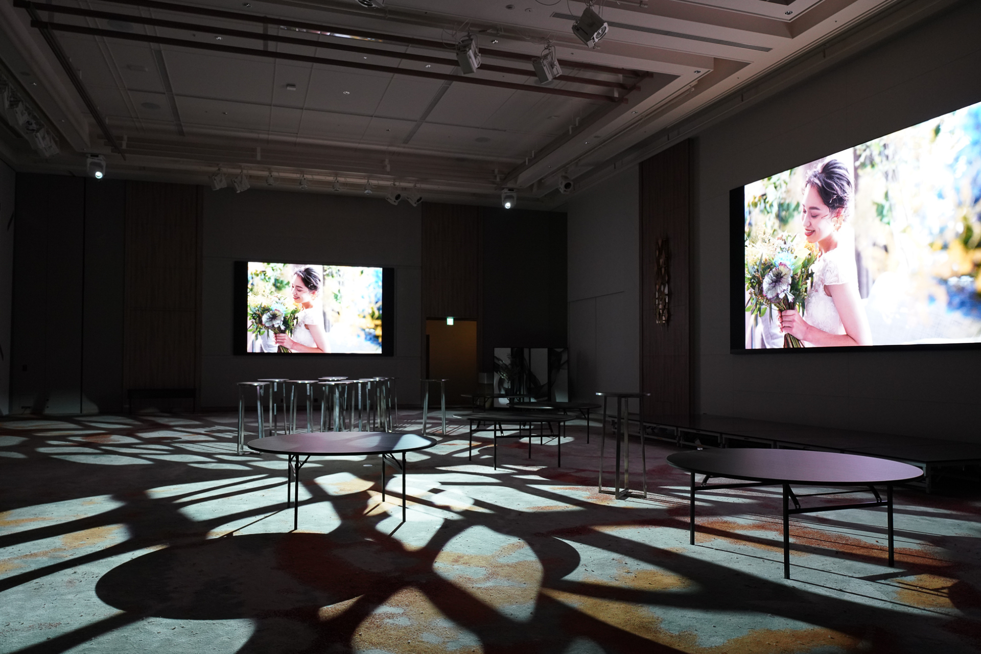 LEDディスプレイとプロジェクションマッピングの演出