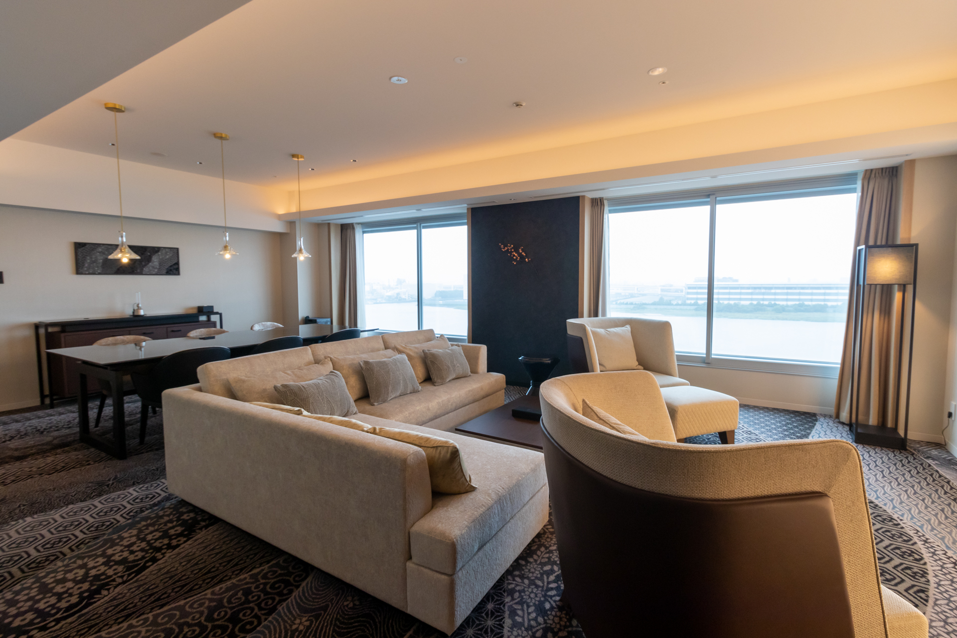 リビングや広々とした浴室など、VIP向けのスペシャルルームとなっている