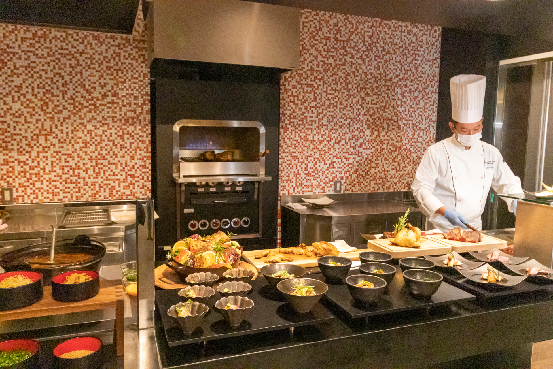 ビュッフェスタイルで楽しめるレストラン「オールデイダイニング グランドエール」