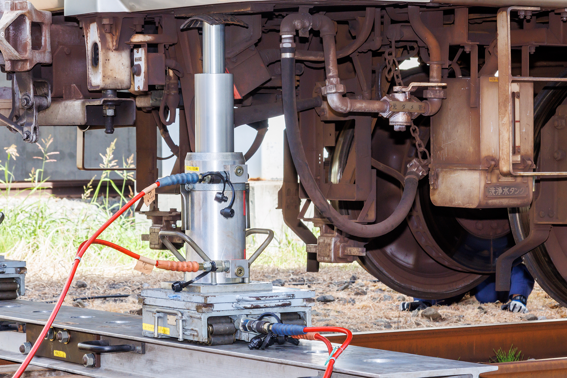 油圧ジャッキ本体