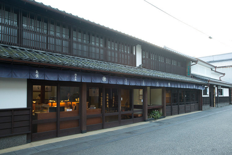 「茶房だんだん」でいただく「ちくでん栗おこわ」