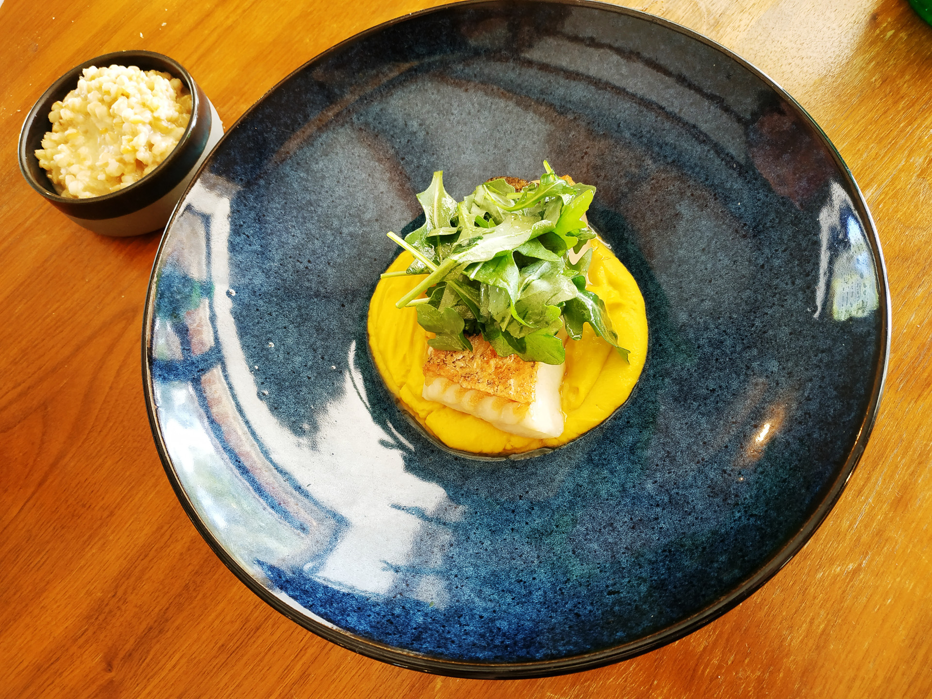 村外れのホテルレストランでゆったりランチ