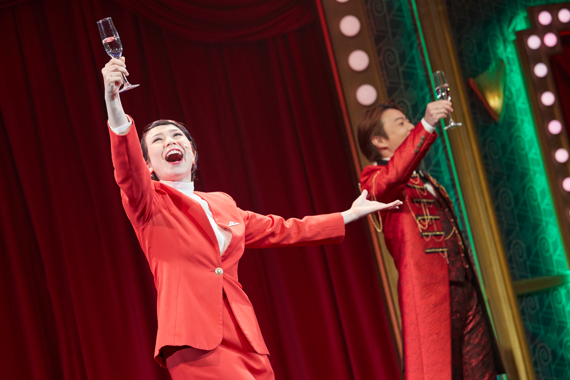 「ユニバーサル・パーティ～ザ・ショータイム～」に綾小路麗華が登場