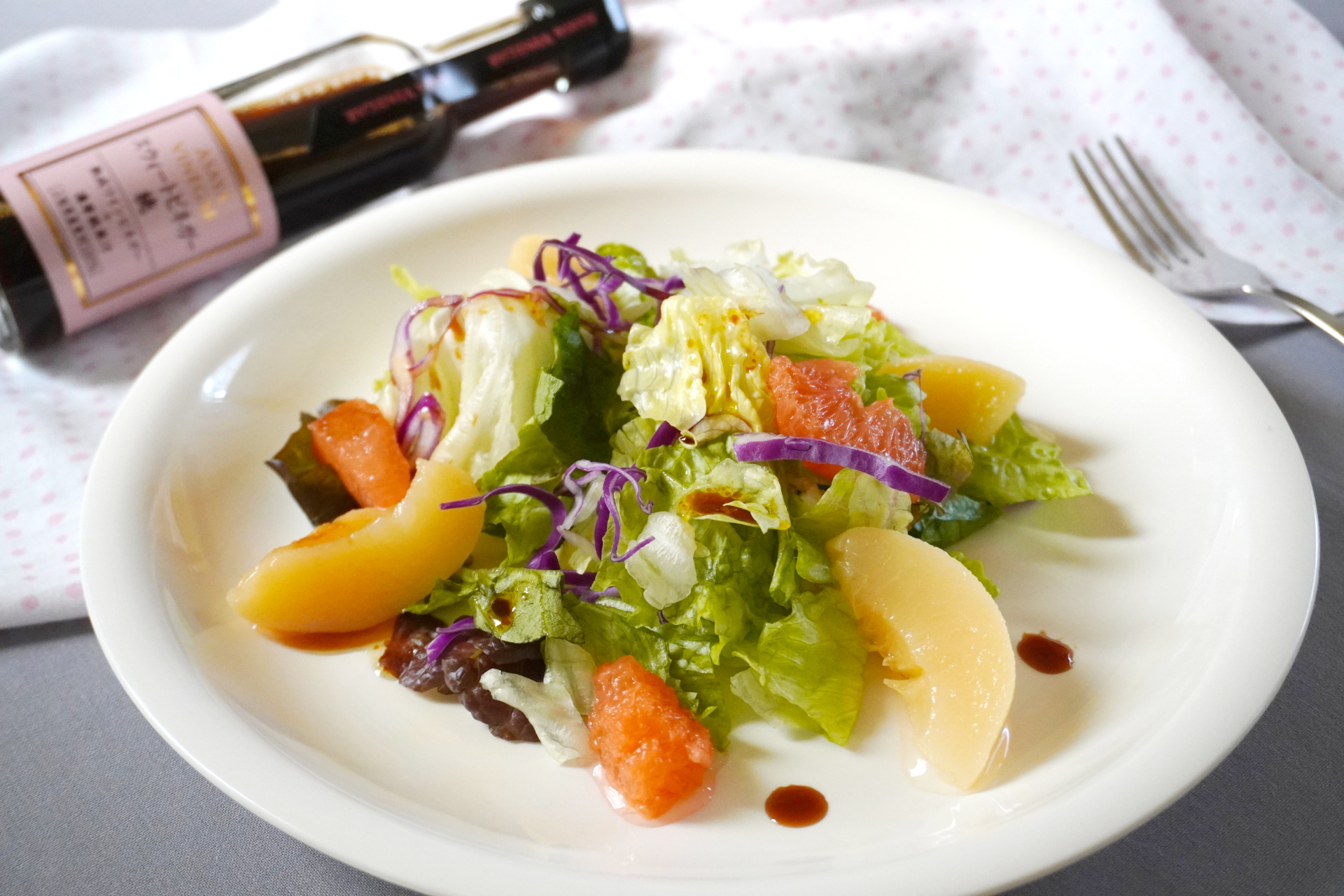 こちらはオリーブオイルや塩コショウを加えて、フルーツサラダのドレッシングに