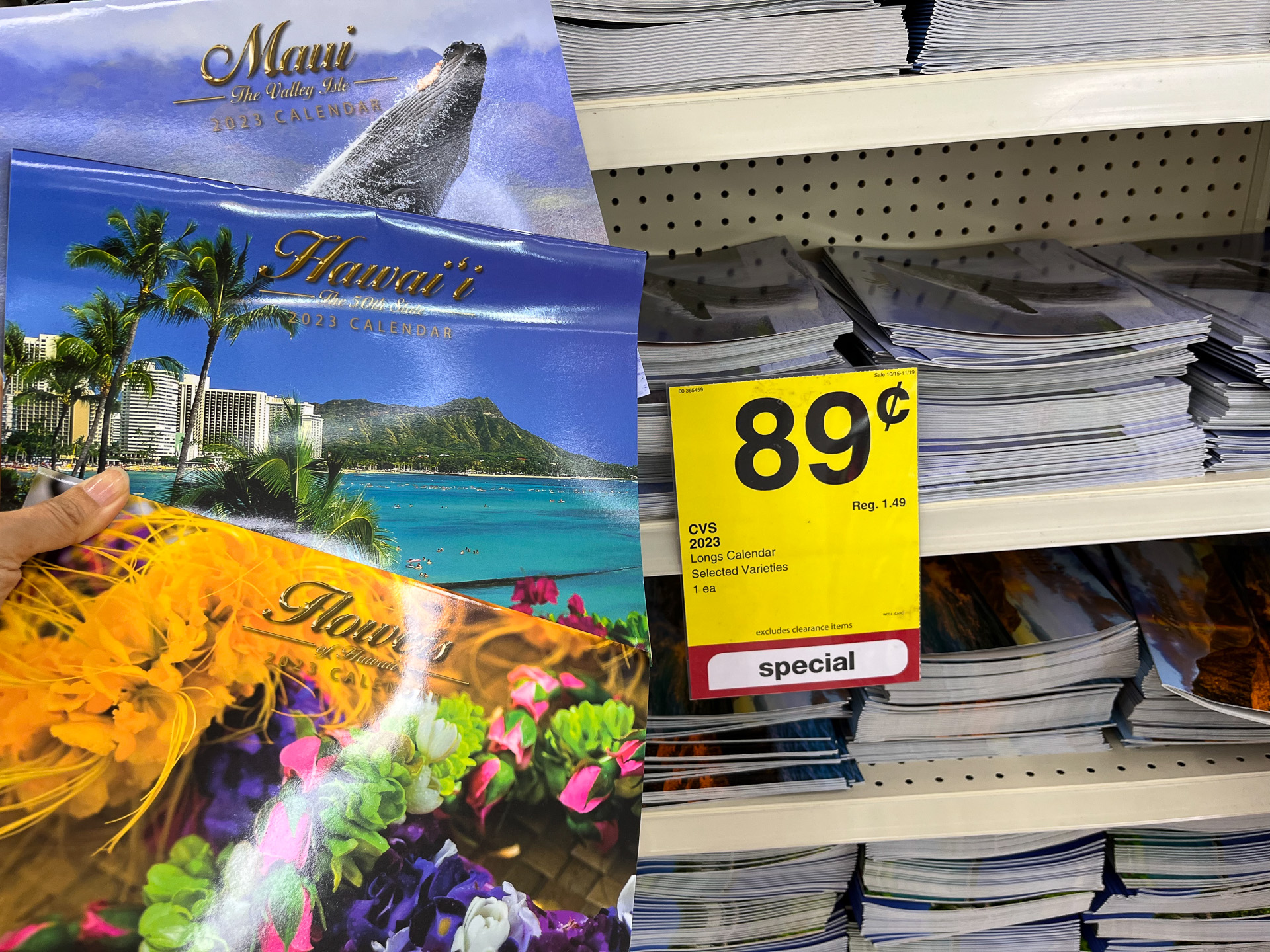 年末年始を日本で過ごす友人たちが帰国土産にまとめ買いするバラマキ土産の1つはカレンダー