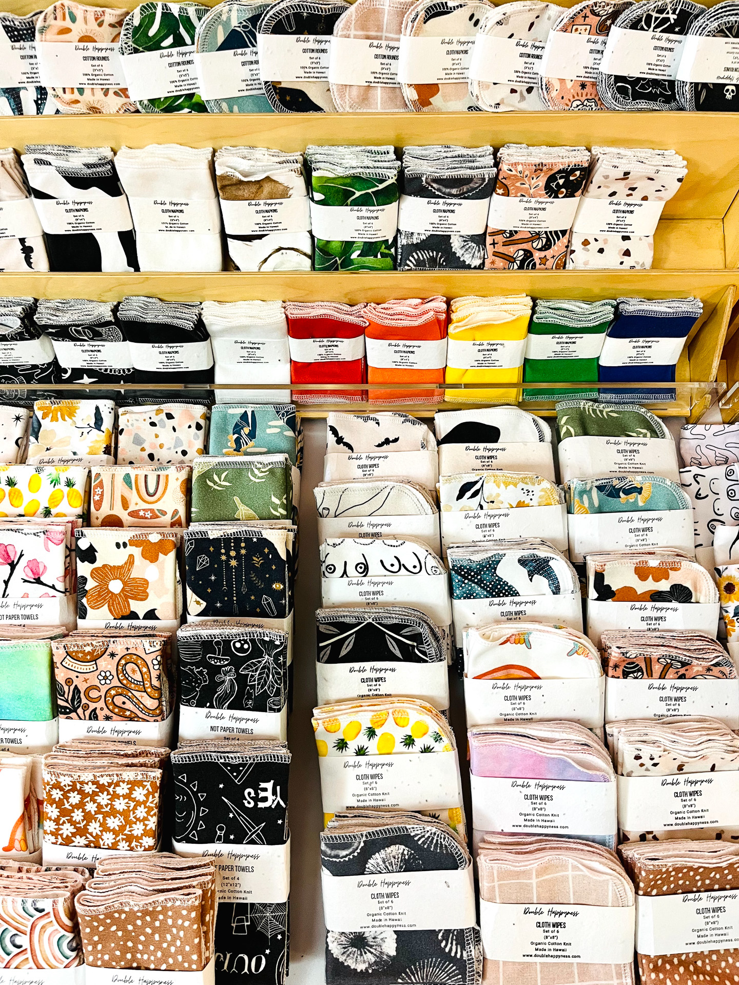 繰り返し使える食料保存袋やラップなどサステナブルな商品も多かった