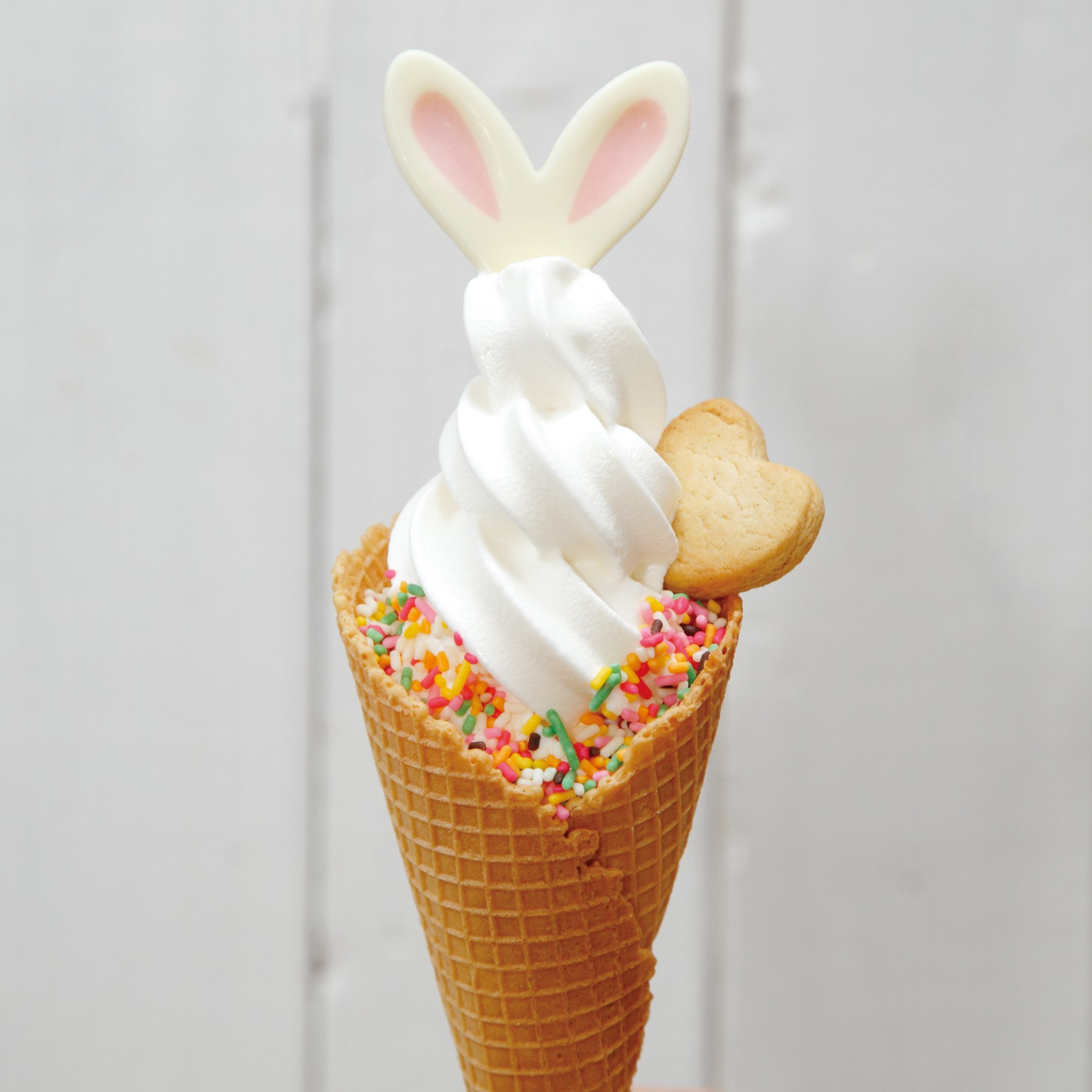 東毛酪農63℃「うさぎソフト」（780円）