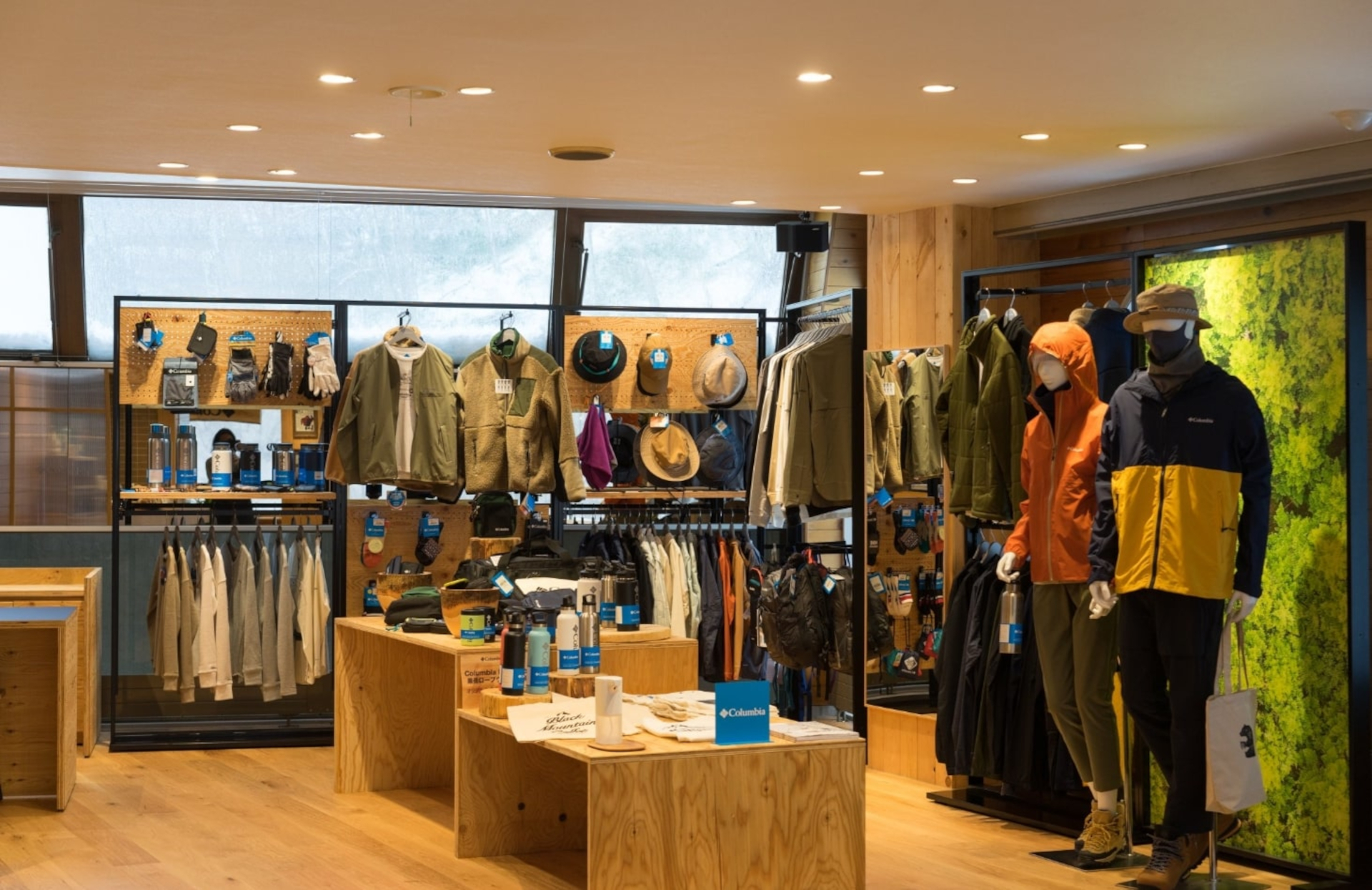 2021年3月に包括連携協定を結び、黒岳ロープウェイのふもとにコロンビア初のフィールドショップやカフェを展開