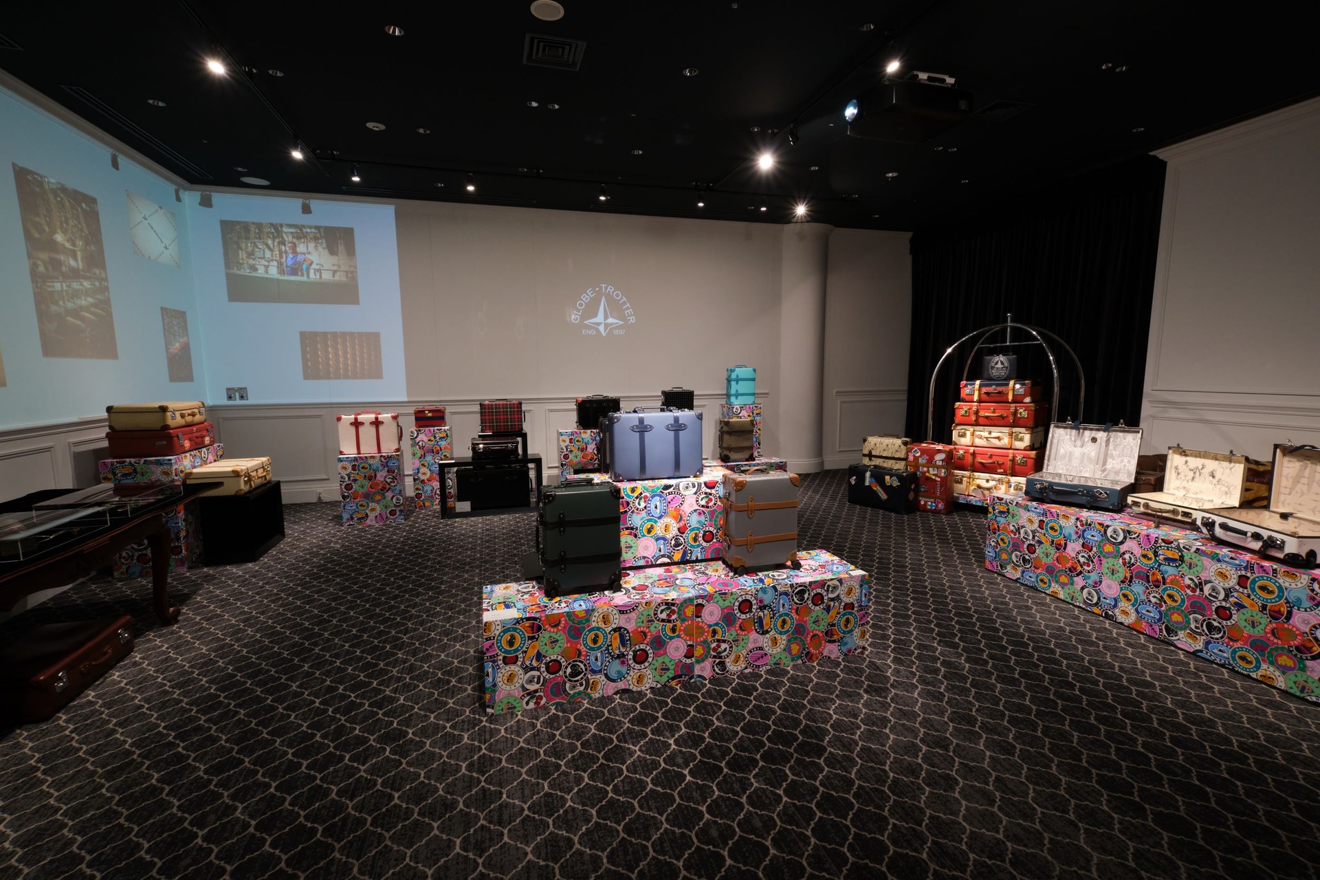 「グローブ・トロッターの125年」展を開催