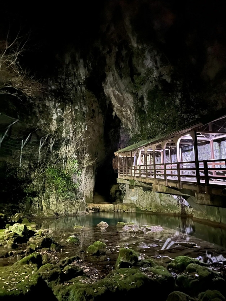 大理石 壺 山口県秋芳洞 大理石 壺 山口県秋芳洞