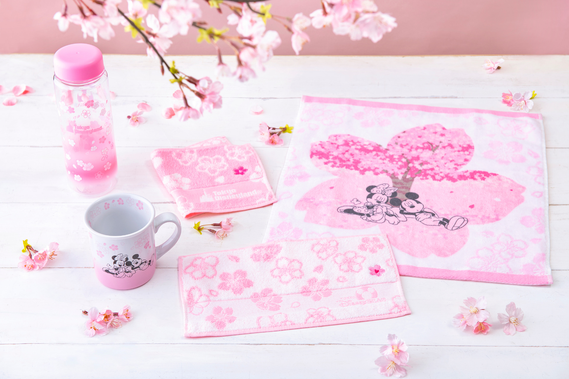 桜モチーフのグッズ