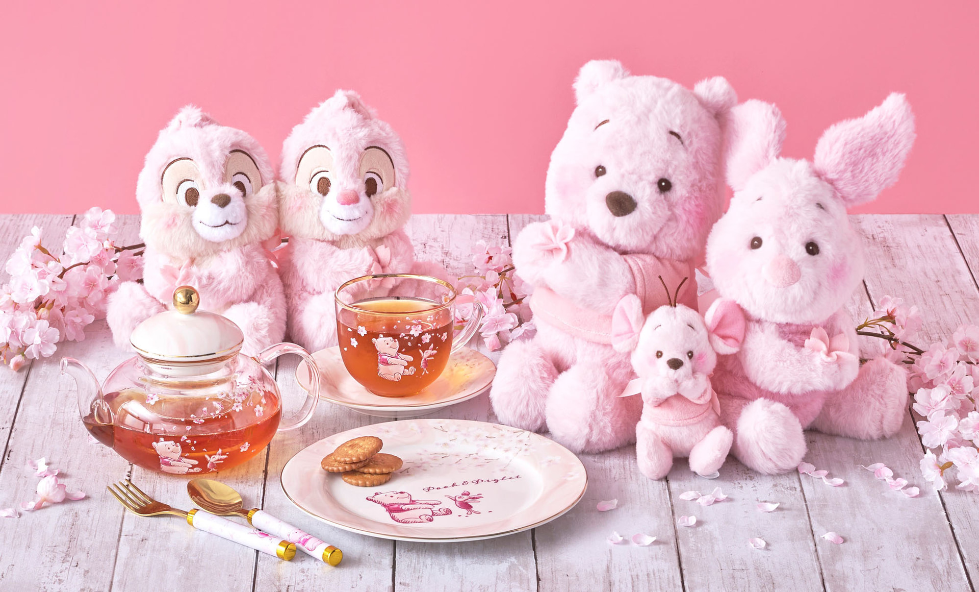 ディズニーは桜モチーフのプーさんコレクションを発売する