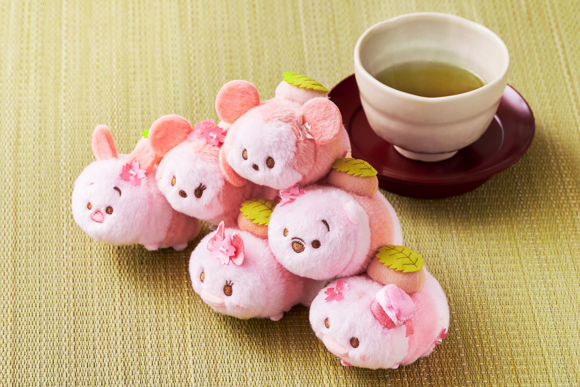 桜餅をイメージした「TSUM TSUM」