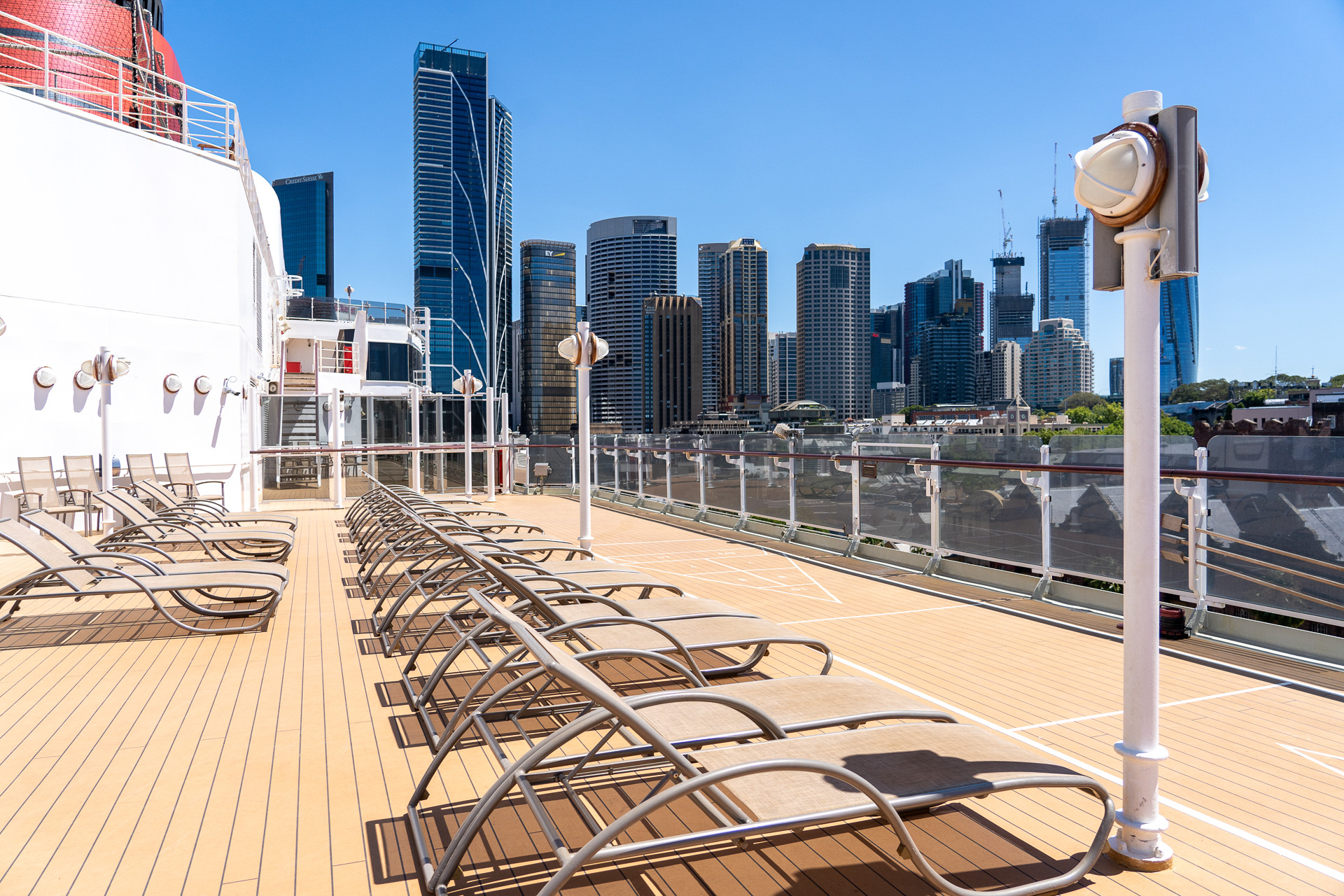 前の晩泊まったホテル方面