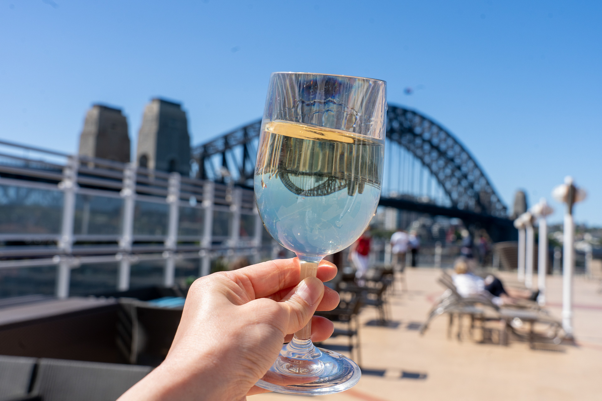 2杯目は白ワインを。ちなみにこれ1杯は10米ドルちょっと