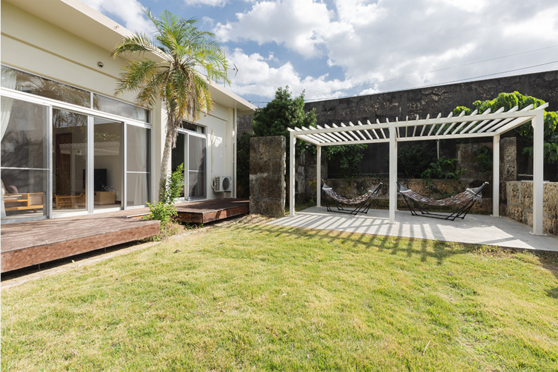 ガーデンはドッグランとして利用できる